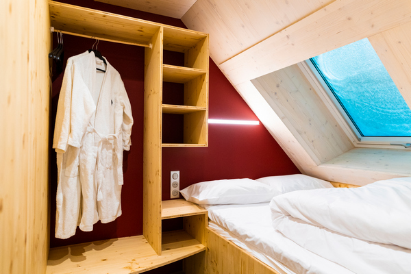 Double cabin
